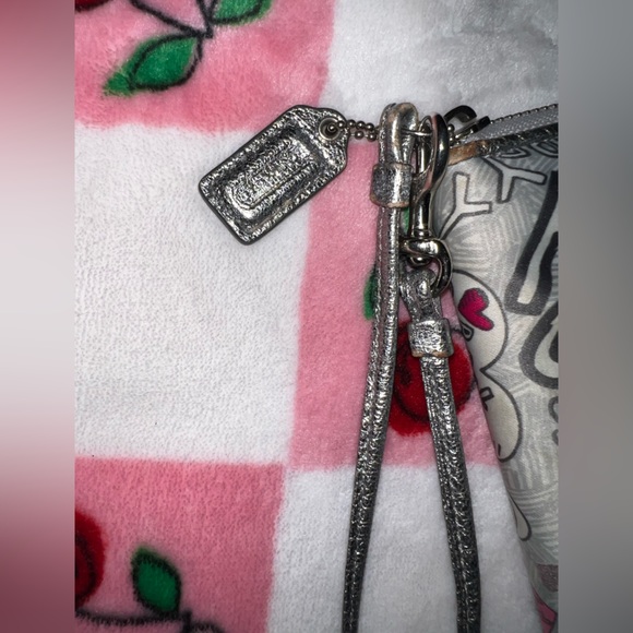 Coach Poppy Gray Wristlet Wallet Y2K - Picture 5 of 16